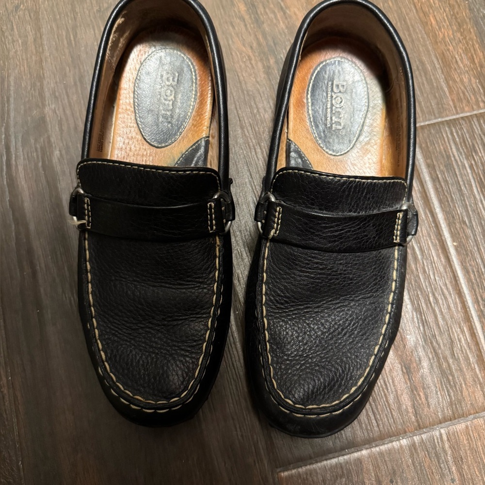 Born Women’s Classic Black Leather Loafers